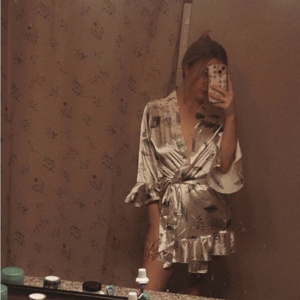 SHEIN Floral Satin Robe Dress | Bell Sleeve Kimono Mini (Runs Small) - Picture 4 of 4